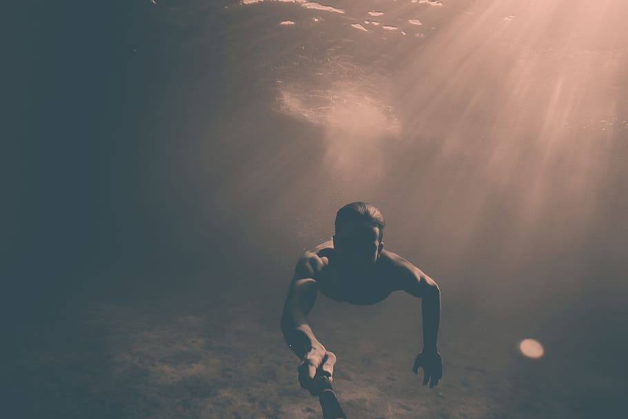 Underwater Selfie, people, adventure, diver, divers, diving, man HD wallpaper