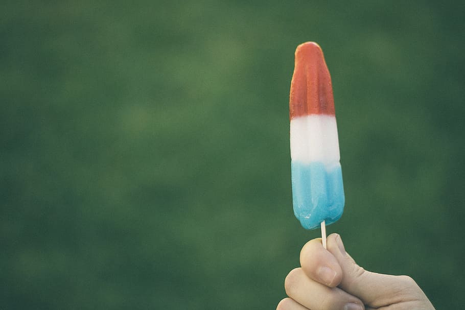 Summer ice cream, close up, refreshing, sweet, human hand, human body part HD wallpaper