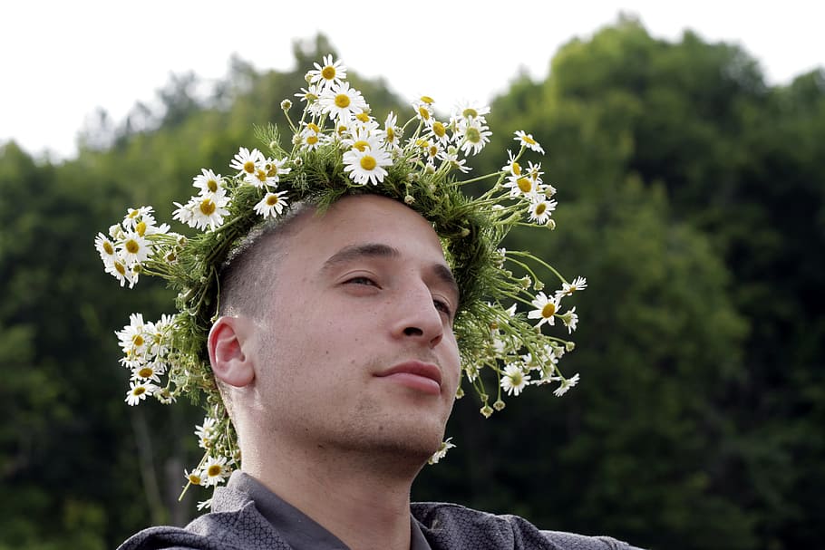 man, flower, crown, relaxing, male, headshot, plant, portrait HD wallpaper