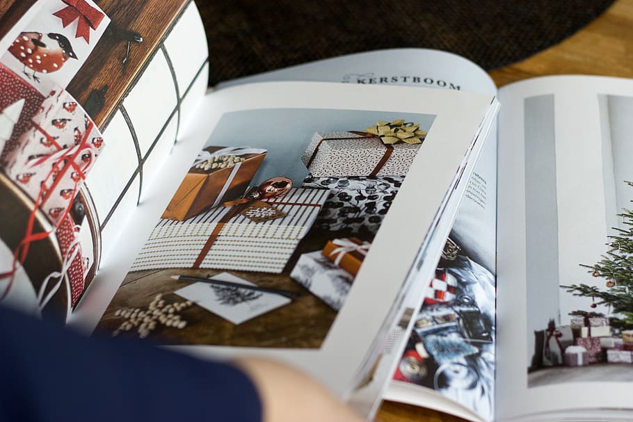 gift boxes printed book, indoors, high angle view, table, selective focus HD wallpaper