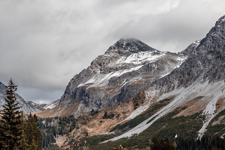 gray mountains with snow capped surrounded with trees, ridge HD wallpaper
