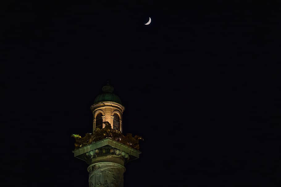 building, architecture, night, moon, tower, spire, steeple HD wallpaper