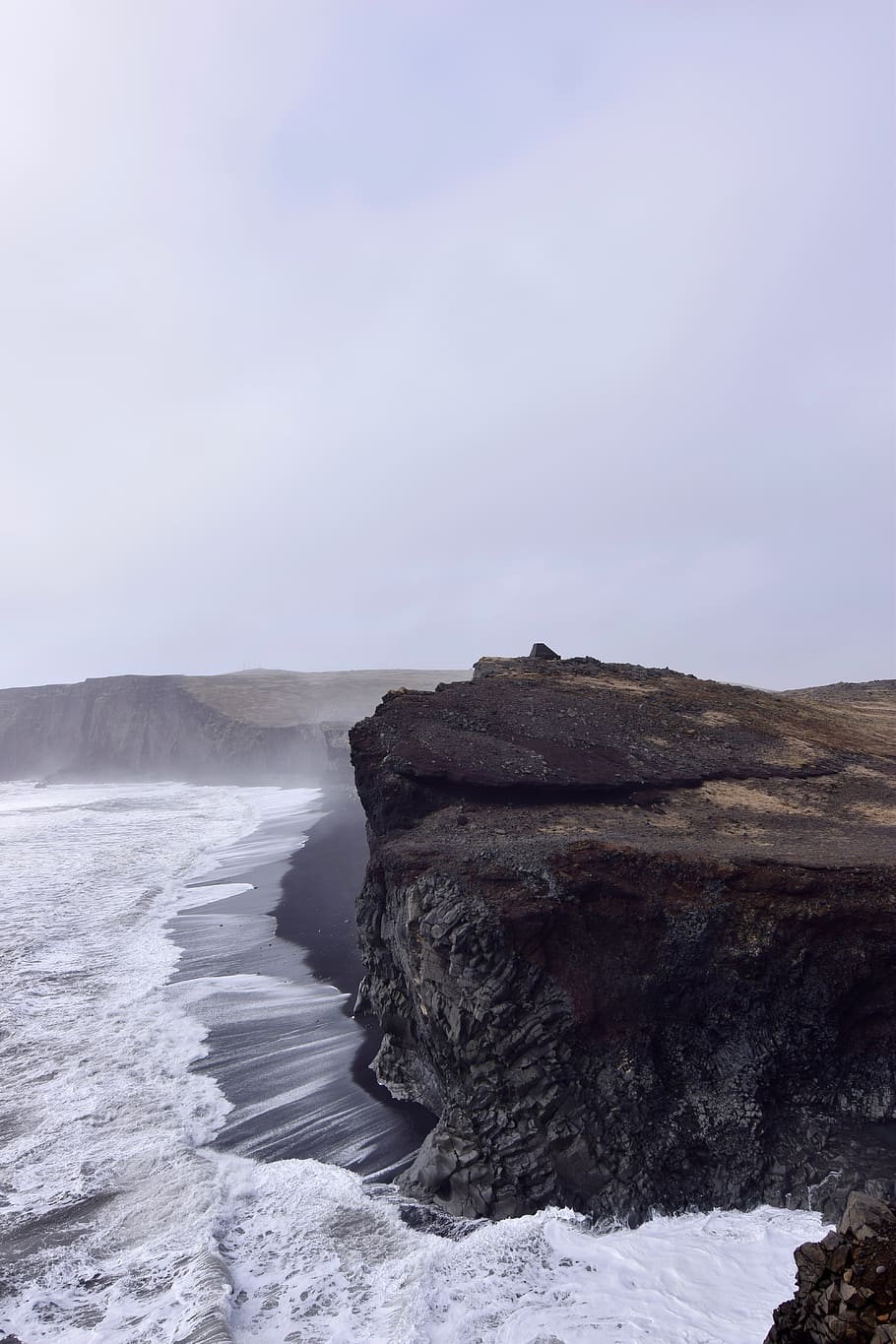 sea wave splashing on cliff, beauty in nature, sky, water, scenics - nature HD wallpaper