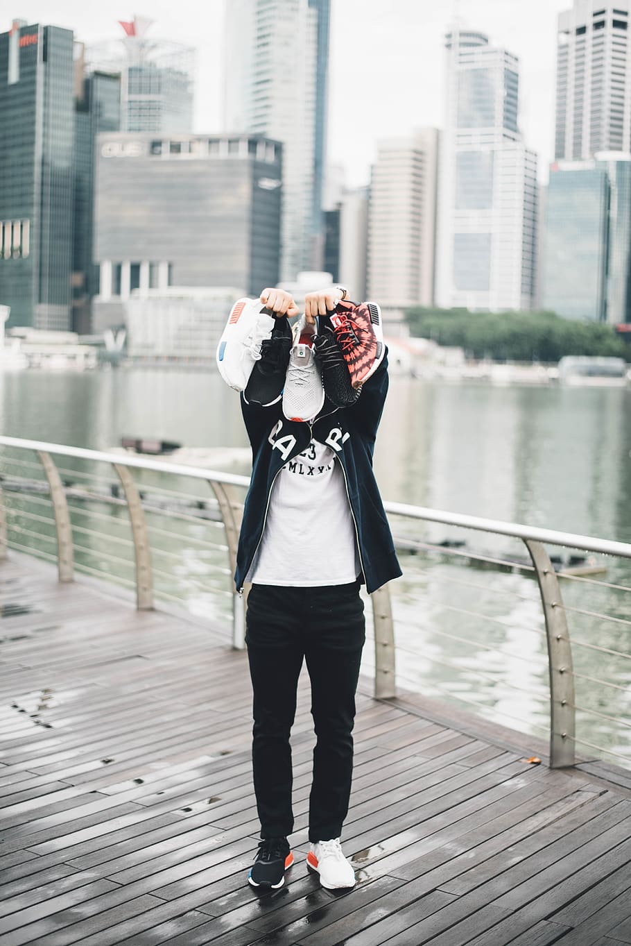 shoe, sneaker, real people, one person, architecture, lifestyles, HD wallpaper