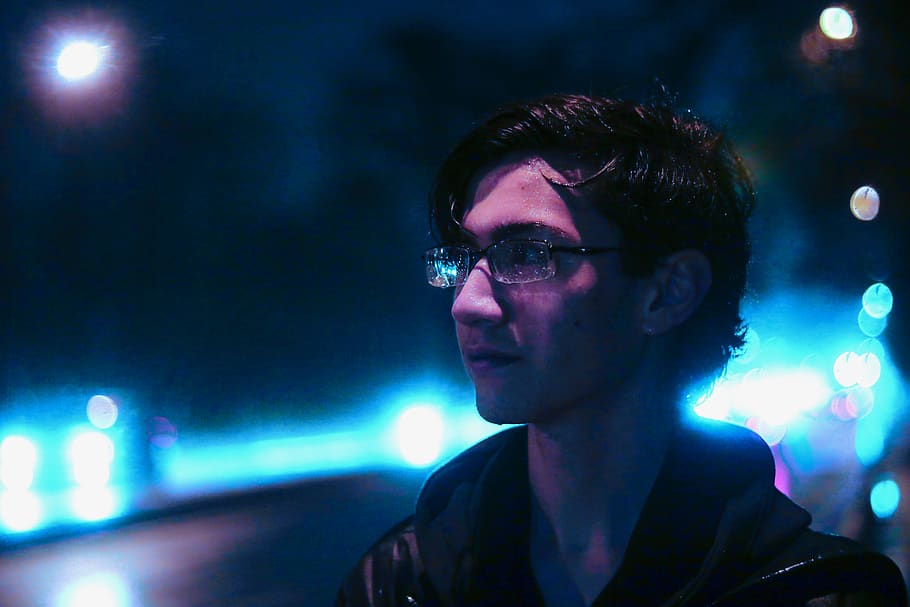lights, headlights, portrait, night, rain, water, headshot HD wallpaper