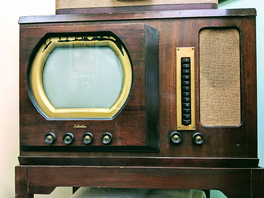 united states, buffalo grove, 400 w dundee rd, television, antiques