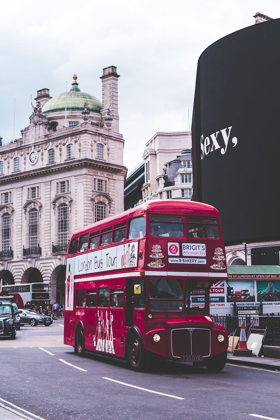 red bus on road, building exterior, architecture, mode of transportation HD wallpaper