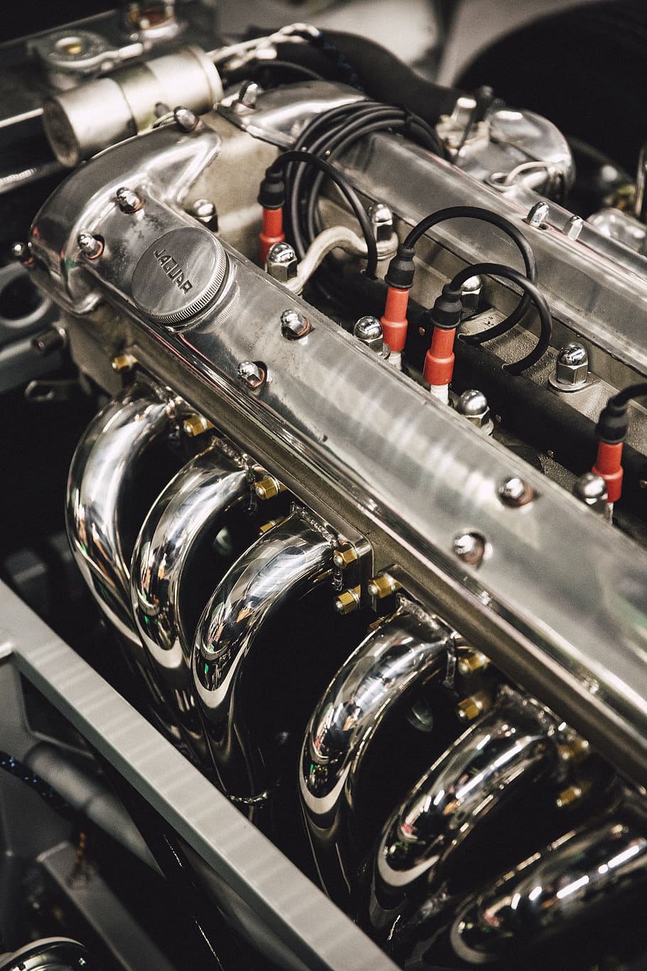 stainless steel engine bay, metal, close-up, shiny, machinery HD wallpaper