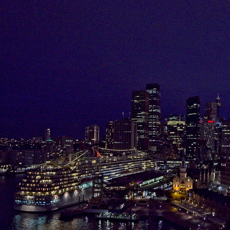 building exterior, illuminated, city, built structure, architecture HD wallpaper