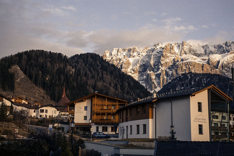 italy, architecture, building exterior, built structure, mountain HD wallpaper
