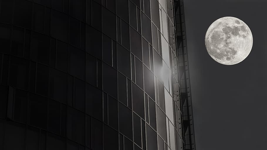 moon, skyscraper, reflection, glass facade, light, shadow, office building HD wallpaper