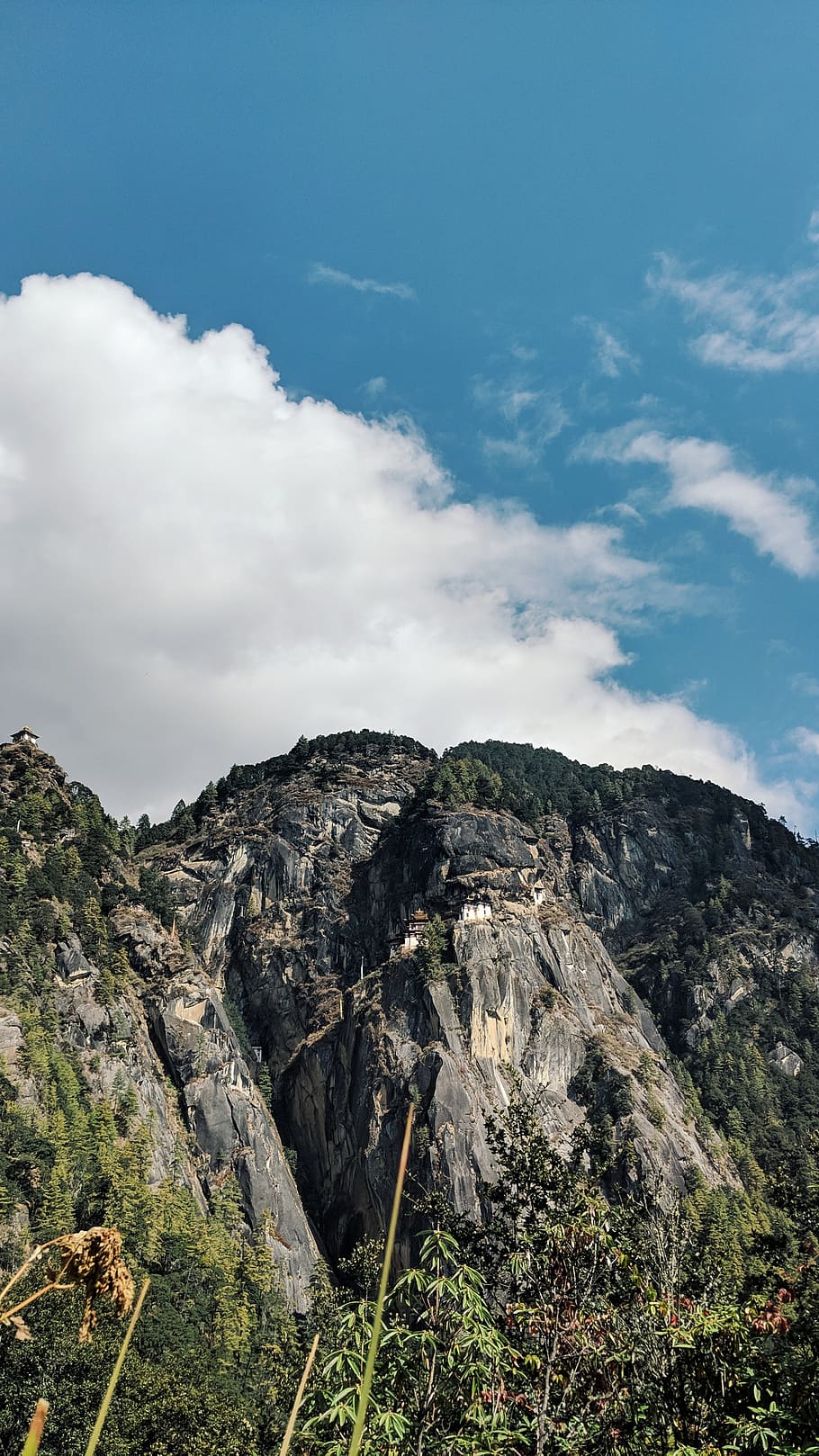 gray mountain across clouds, trek, pato, bhutan, nest, tiger, HD wallpaper