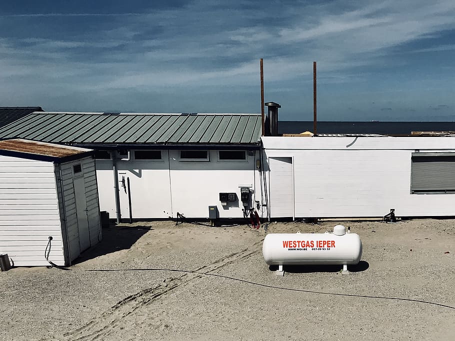 white air compressor, oostende, belgium, building, countryside HD wallpaper