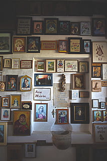 assorted-print wall mounted decor lot, art gallery, book, human HD wallpaper