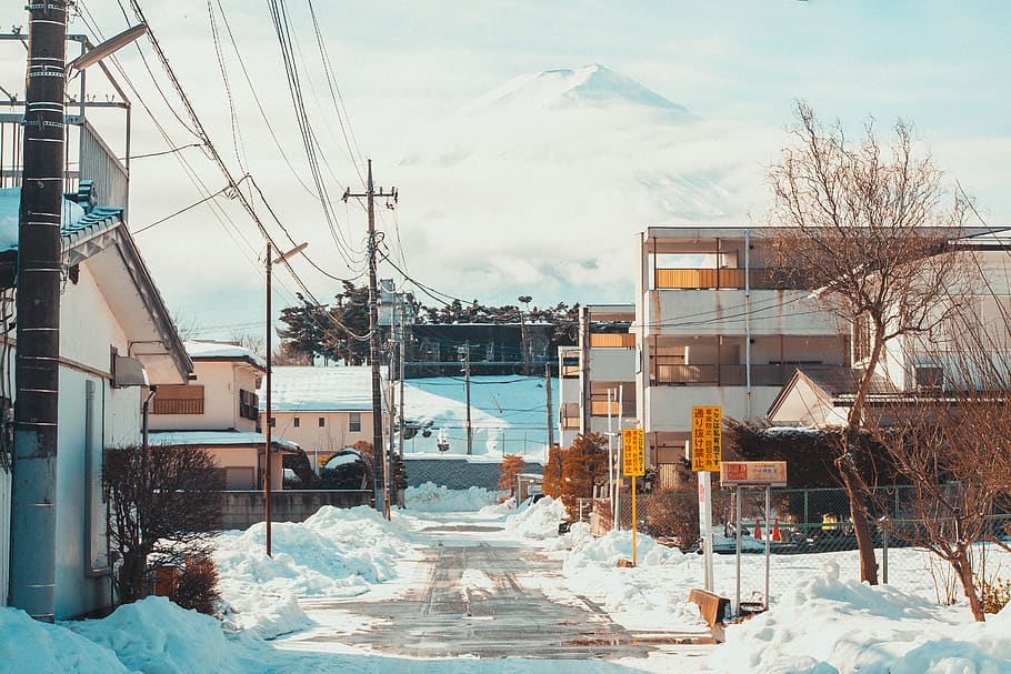 japan, fujikawaguchiko-machi, kawaguchiko station, snow, skiing
