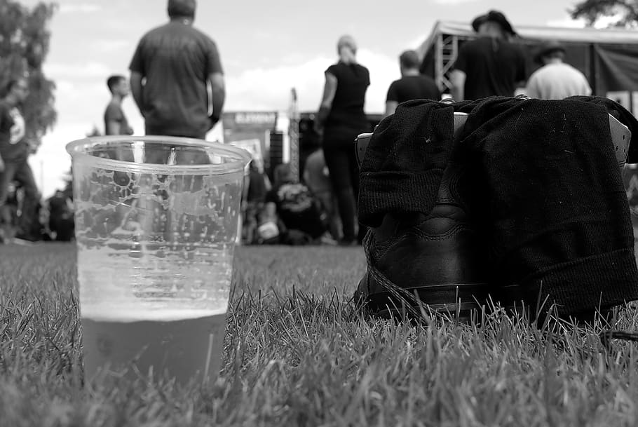 festival, openair, out, beer, summer, boots, grass, group of people, HD wallpaper