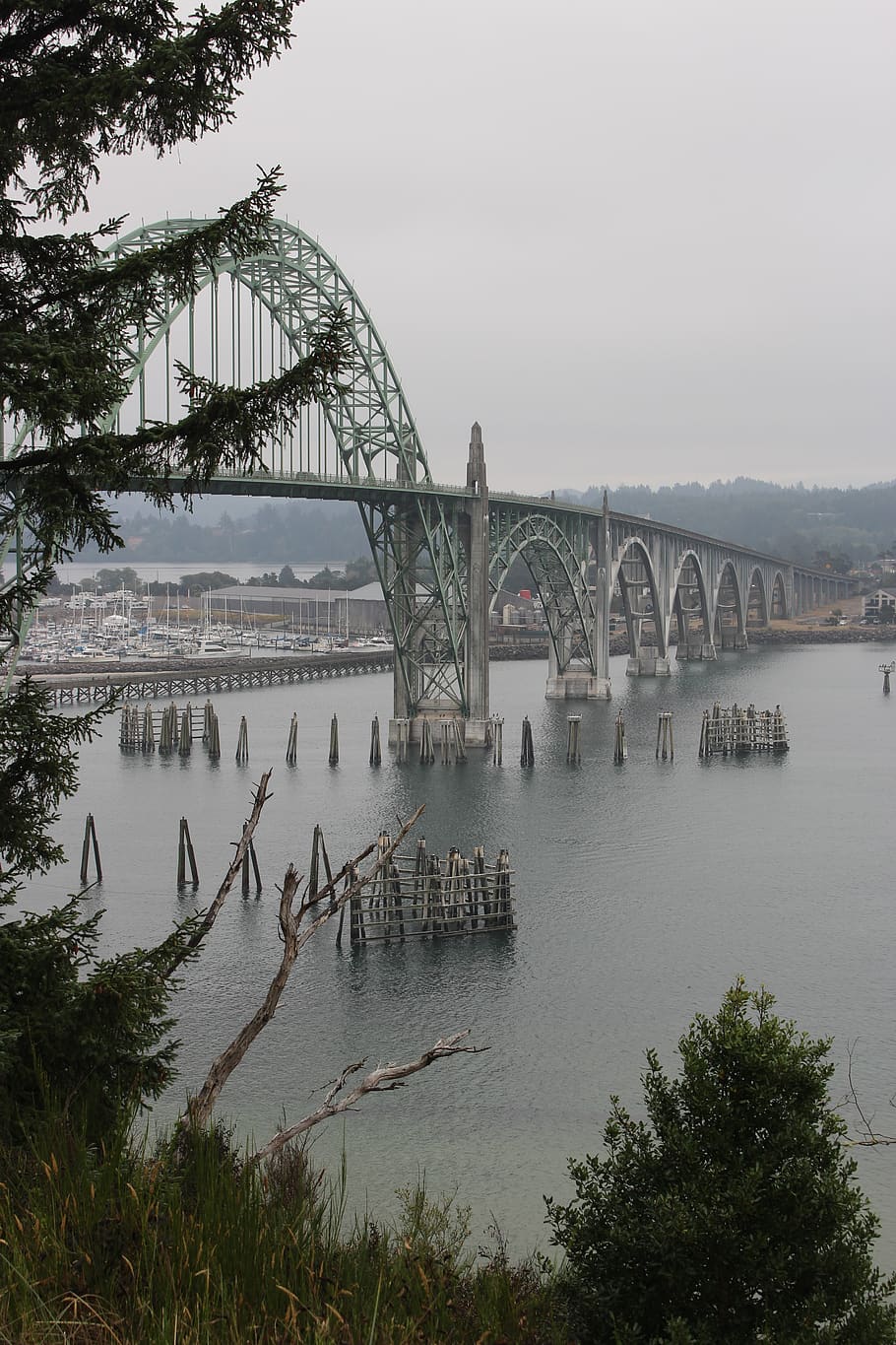 bridge, skyline, river, city, architecture, lockscreen wallpaper HD wallpaper