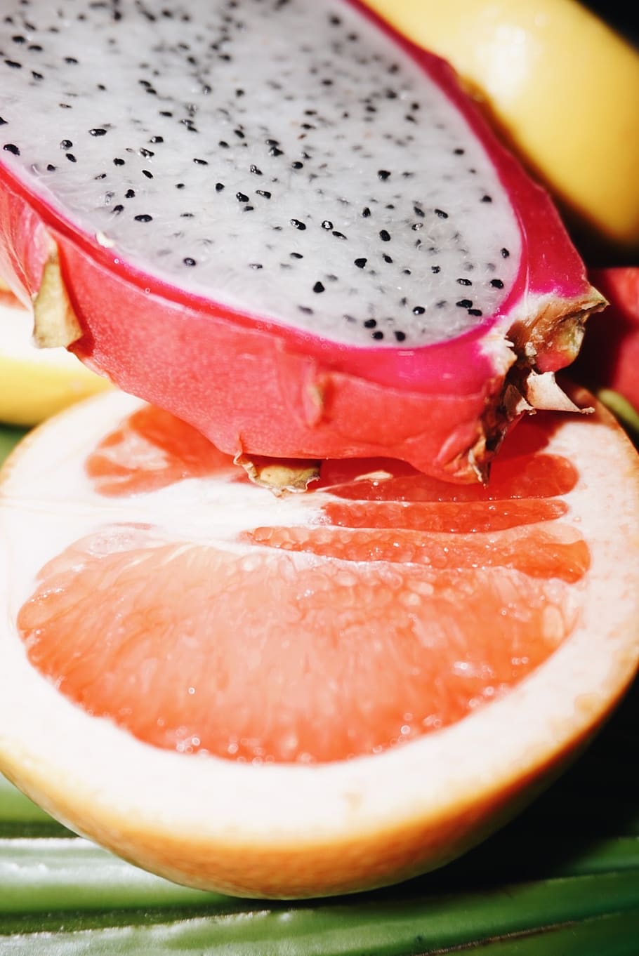 dragon fruit sliced, food and drink, freshness, healthy eating HD wallpaper