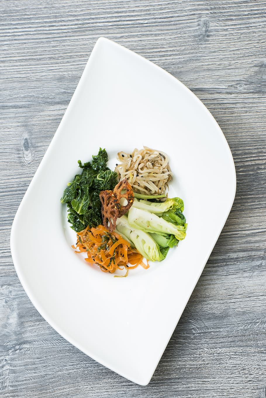 cooked vegetables on white plate, food, food and drink, freshness HD wallpaper