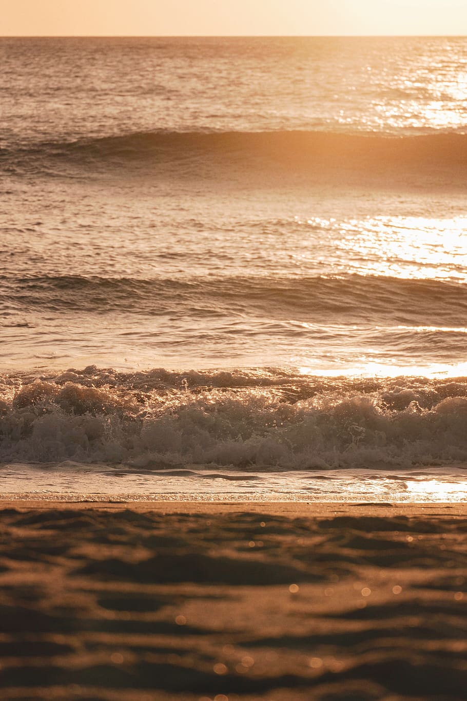 ocean waves during golden hour, sea, water, beauty in nature HD wallpaper
