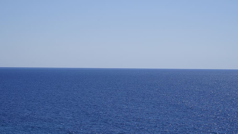 sea, horizon over water, scenics - nature, sky, blue, beauty in nature HD wallpaper