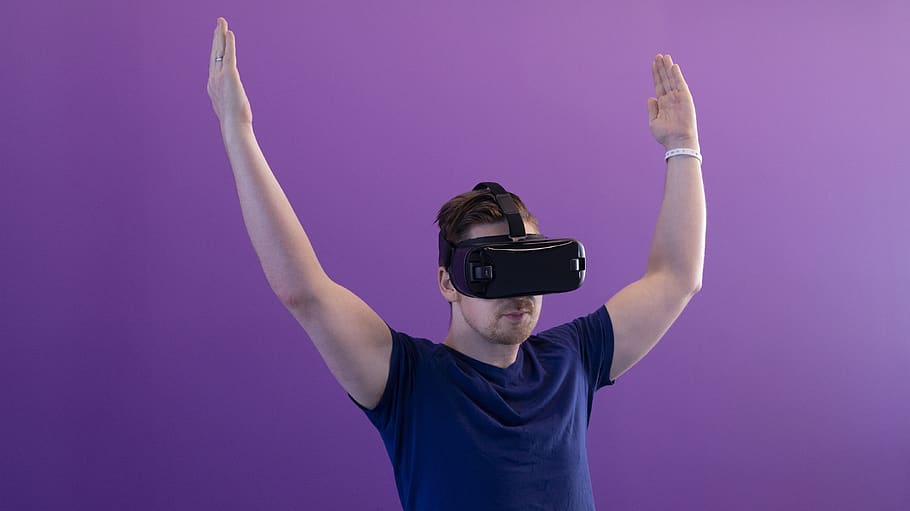 vr, virtual reality, man, technology, blue shirt, hmd, headset HD wallpaper