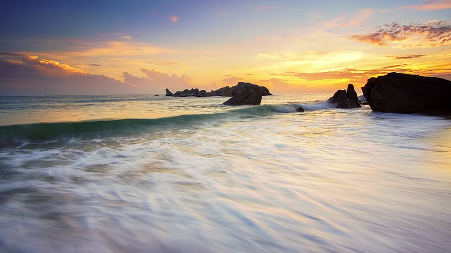 View of Beach, beautiful, dawn, flow, landscape, light, moment HD wallpaper