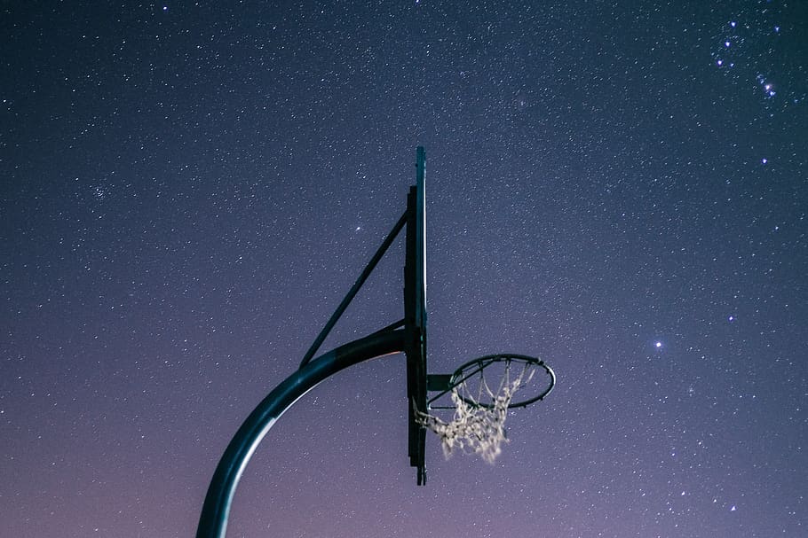 basketball rim at night, nature, outdoors, hoop, basketball court, HD wallpaper