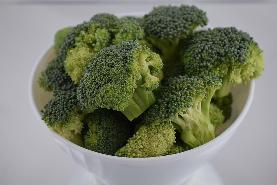 278,900+ Broccoli Stock Photos, Pictures & Royalty-Free Images - iStock |  Carrots, Cooked broccoli, Cauliflower