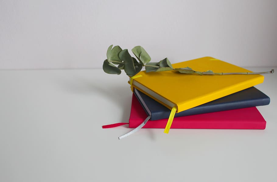 notepad, write, paper, message, blog, writing pad, table, decoration HD wallpaper