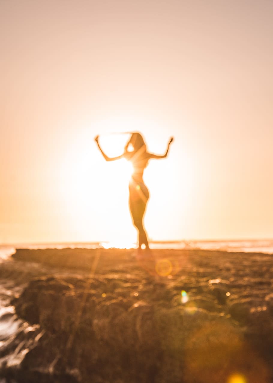 Silhouette of Woman Near Cliff, backlit, beach, dawn, dom, girl HD wallpaper