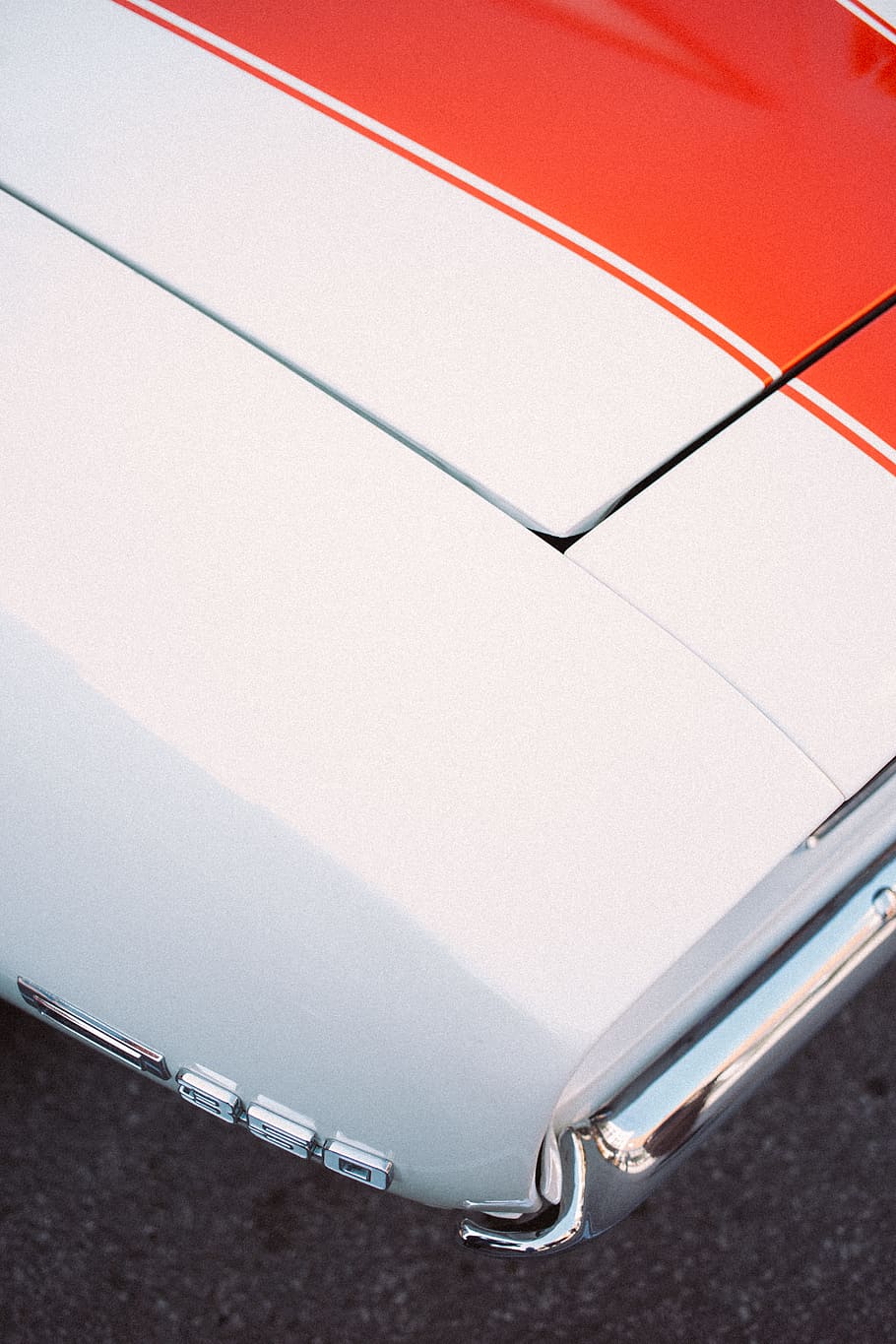 white and red metal part on gray surface, car, bonnet, hood, muscle car, HD wallpaper
