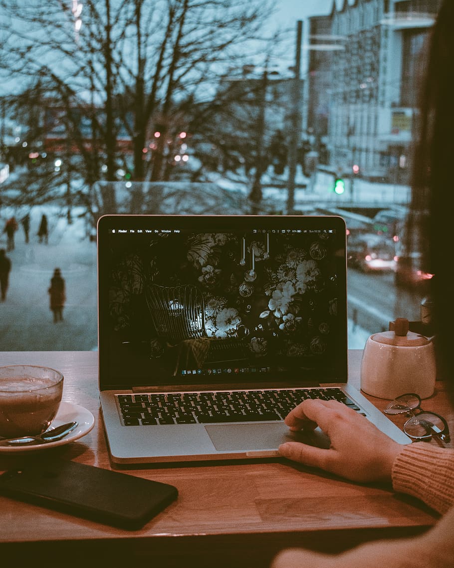 person using silver MacBook, technology, wireless technology HD wallpaper