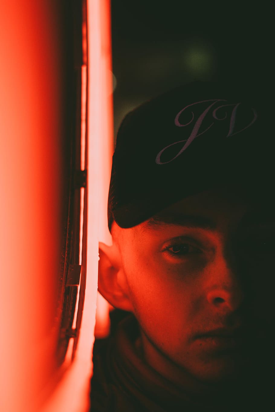 man taking selfie, clothing, human, person, apparel, hat, eyes HD wallpaper