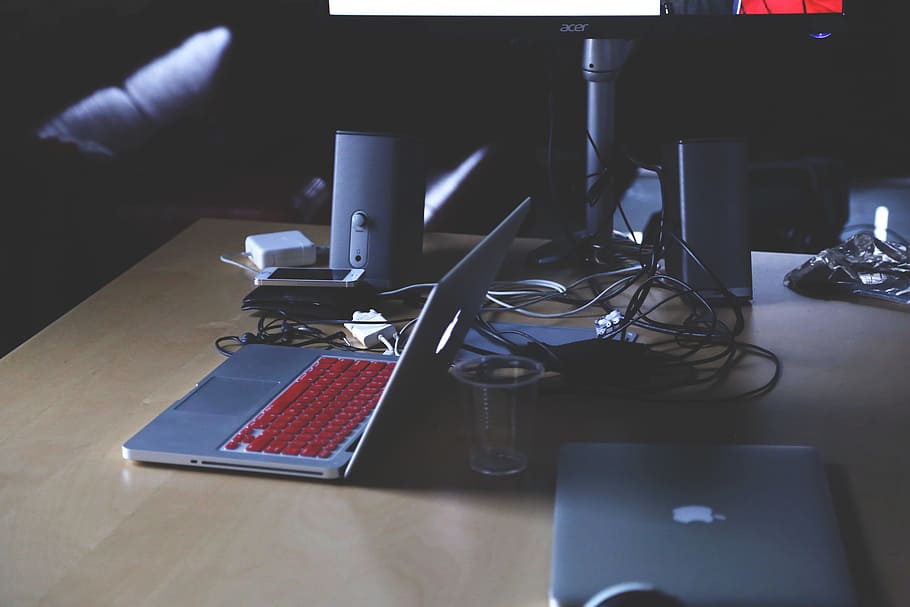 laptops, computers, speakers, wires, technology, desk, office HD wallpaper