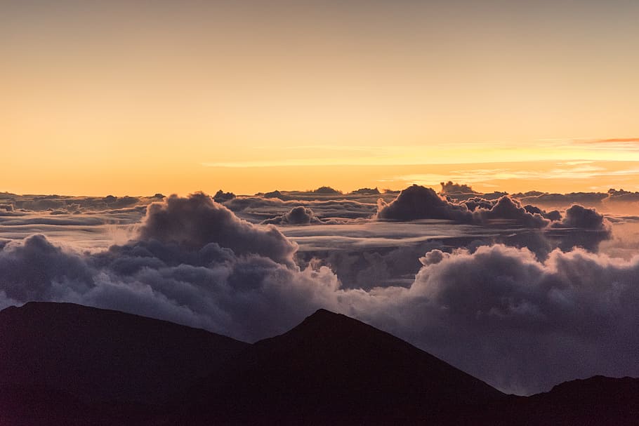 clouds during golden hour, mountain, sunrise, wallpaper, nature HD wallpaper