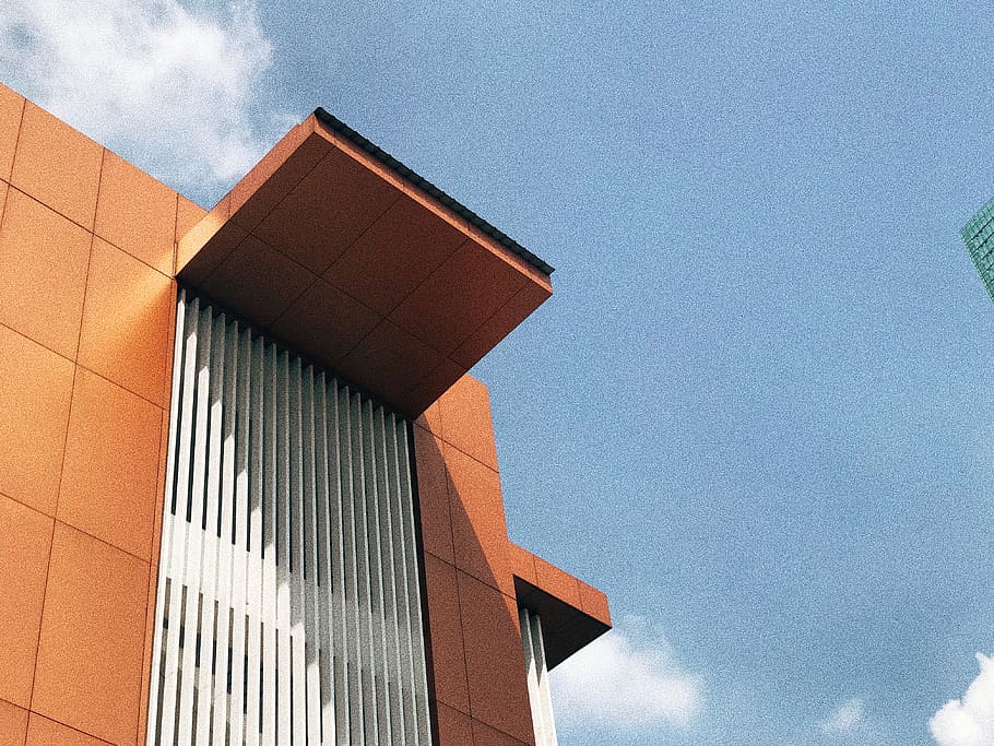 brown and white building, office building, high rise, city, town HD wallpaper