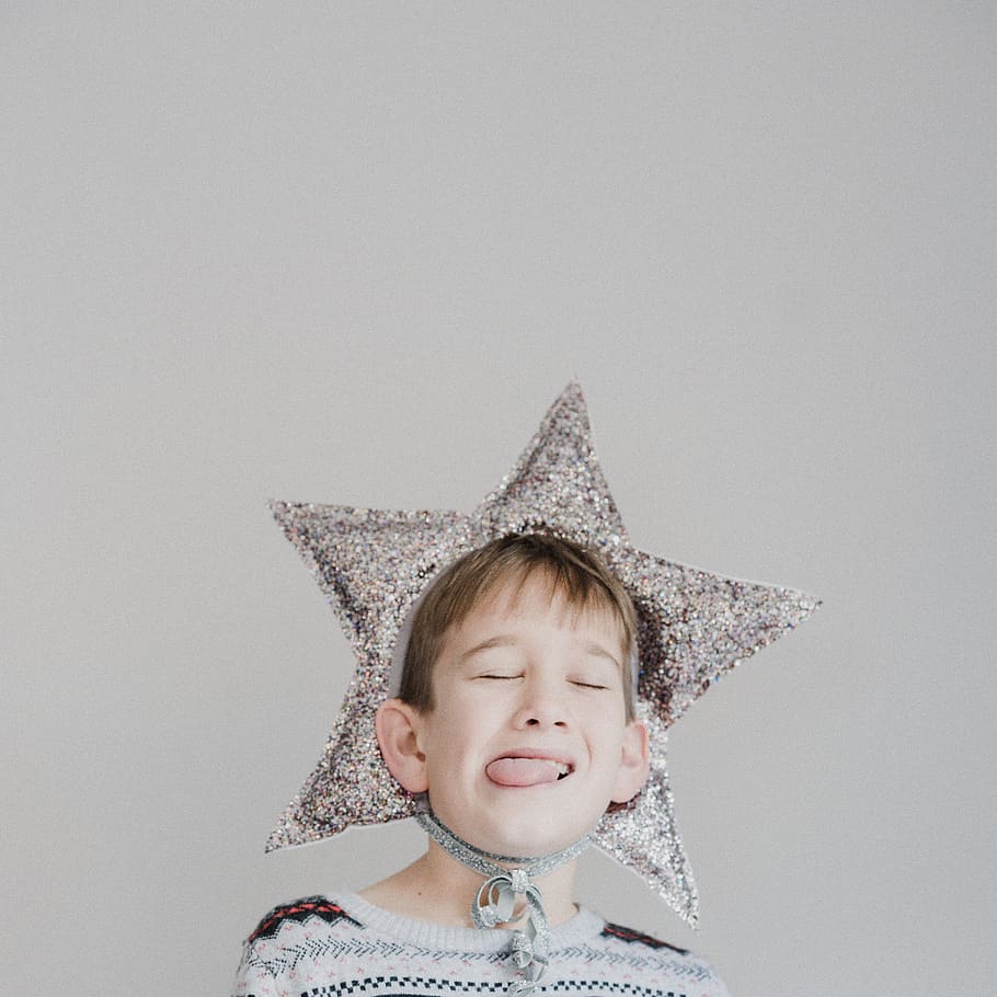 boy's face, clothing, apparel, hat, bonnet, person, human, party hat HD wallpaper