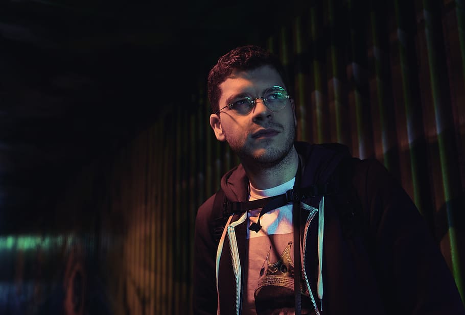 portrait, man, red, blue, tunnel, glasses, moody, lighting HD wallpaper