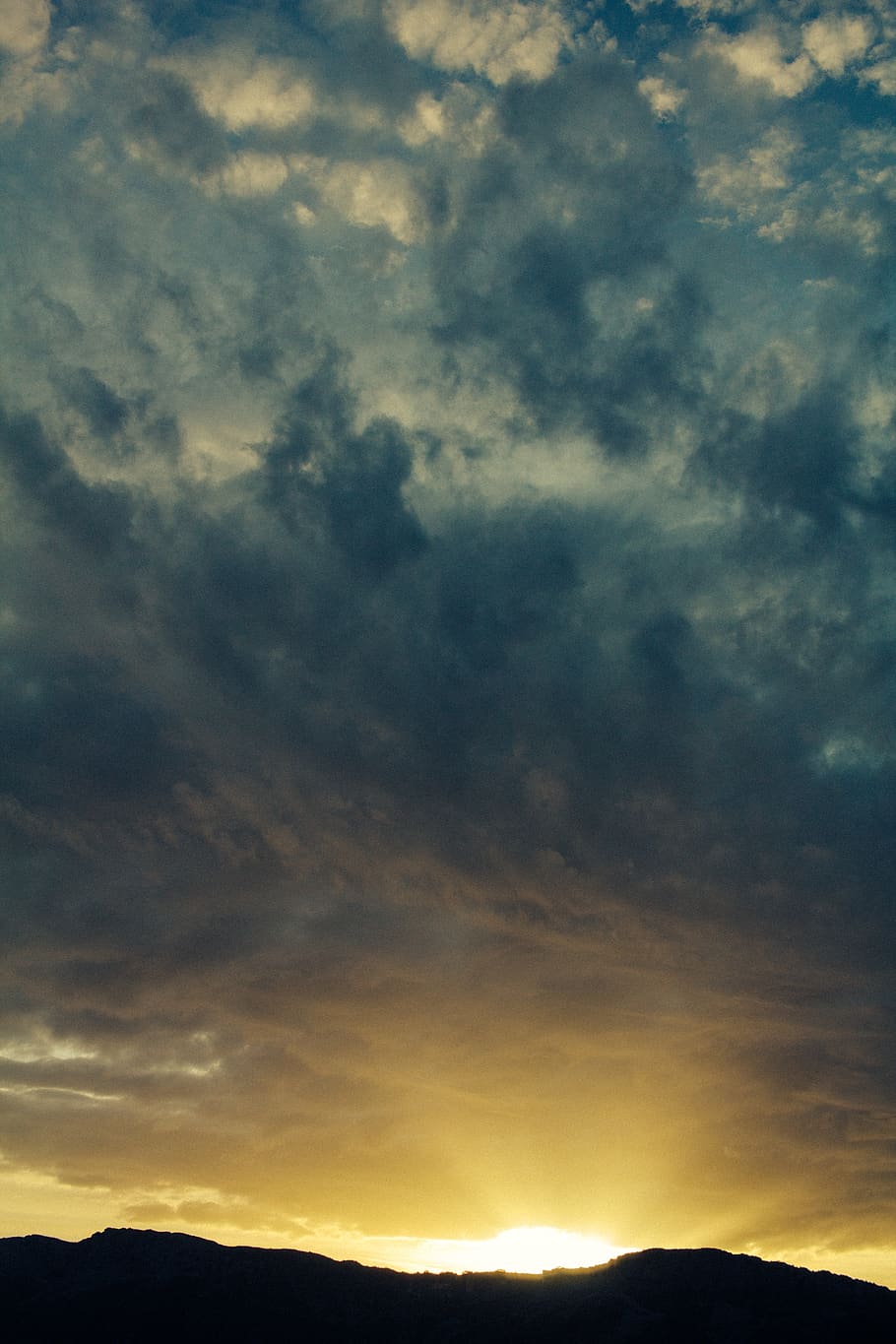 sun, fantastic, sunset, clouds, skyscape, cloud - sky, beauty in nature HD wallpaper