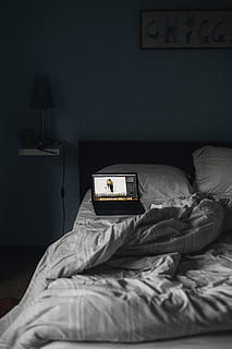 Turned-on Laptop on Bed, bedroom, bedsheet, blanket, comfortable HD wallpaper