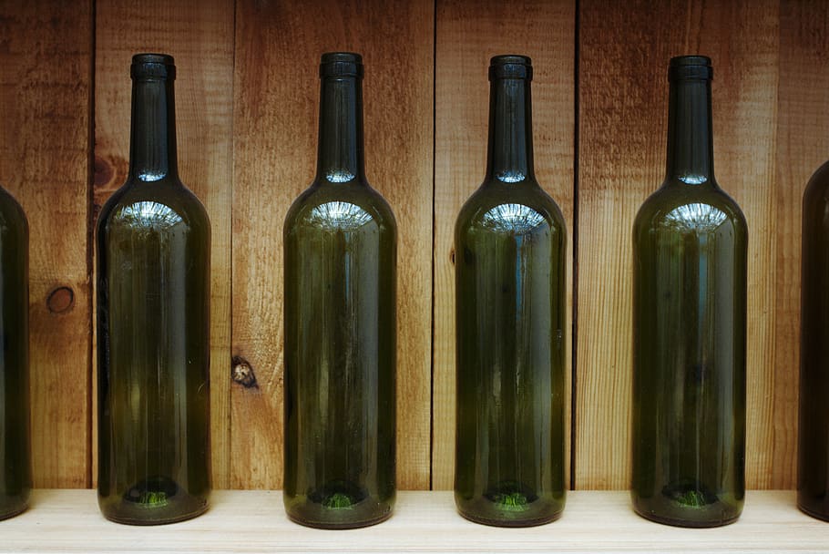 bottles, wine, background, natiral, wood, glass, wallpaper HD wallpaper