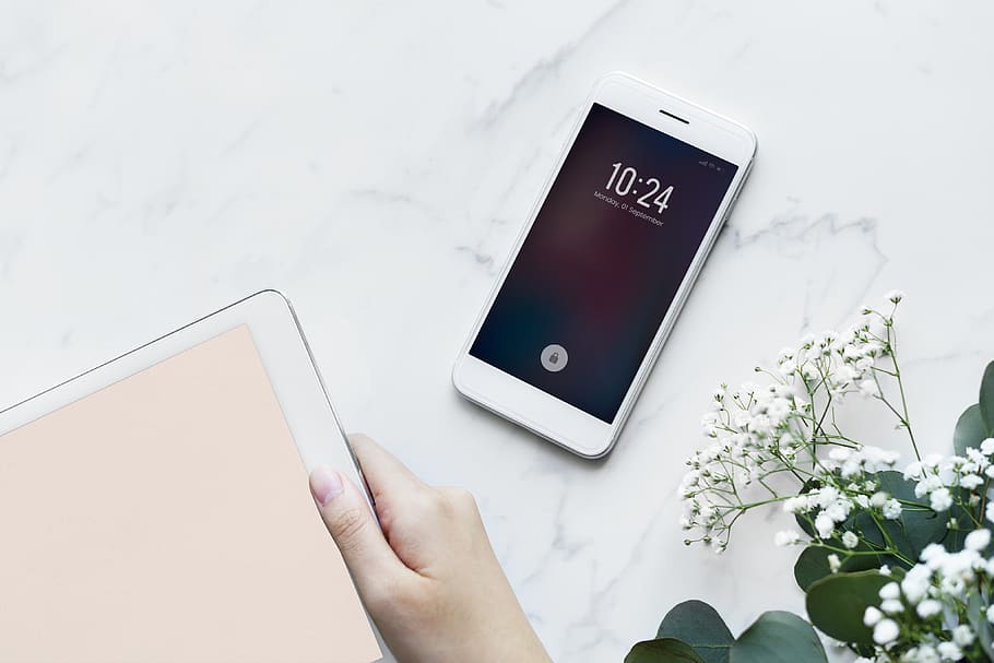 White Android Smartphone Turned on, devices, electronics, flatlay HD wallpaper
