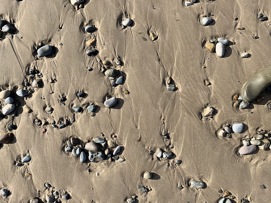 assorted pebbles on sand during daytime, land, beach, nature HD wallpaper