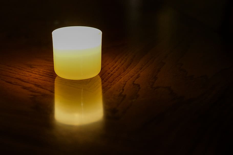 candle, light, simple, text ready, reflection, polished, macro HD wallpaper
