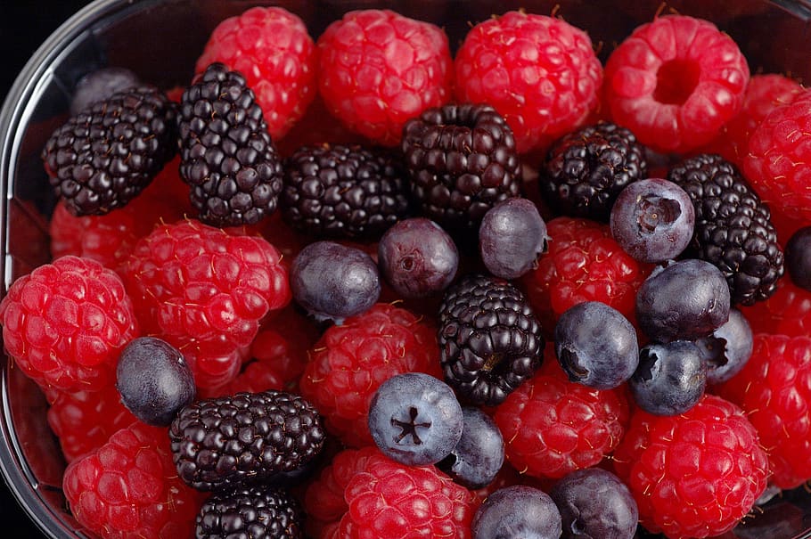 red fruits, raspberry, power, vitamins, berries, mature, summer HD wallpaper