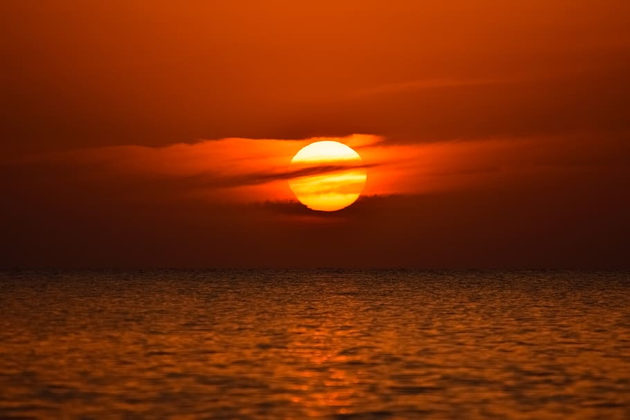 sunset, clouds, sea, dusk, evening, seascape, reflection, sky HD wallpaper