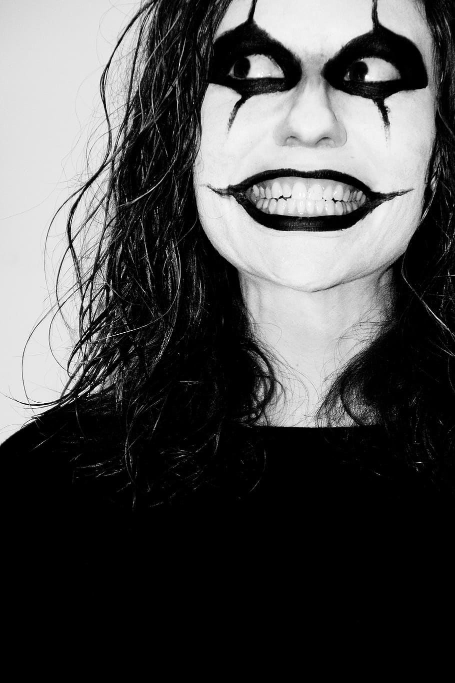 makeup, face paint, halloween, eyes, smile, lipstick, long hair HD wallpaper
