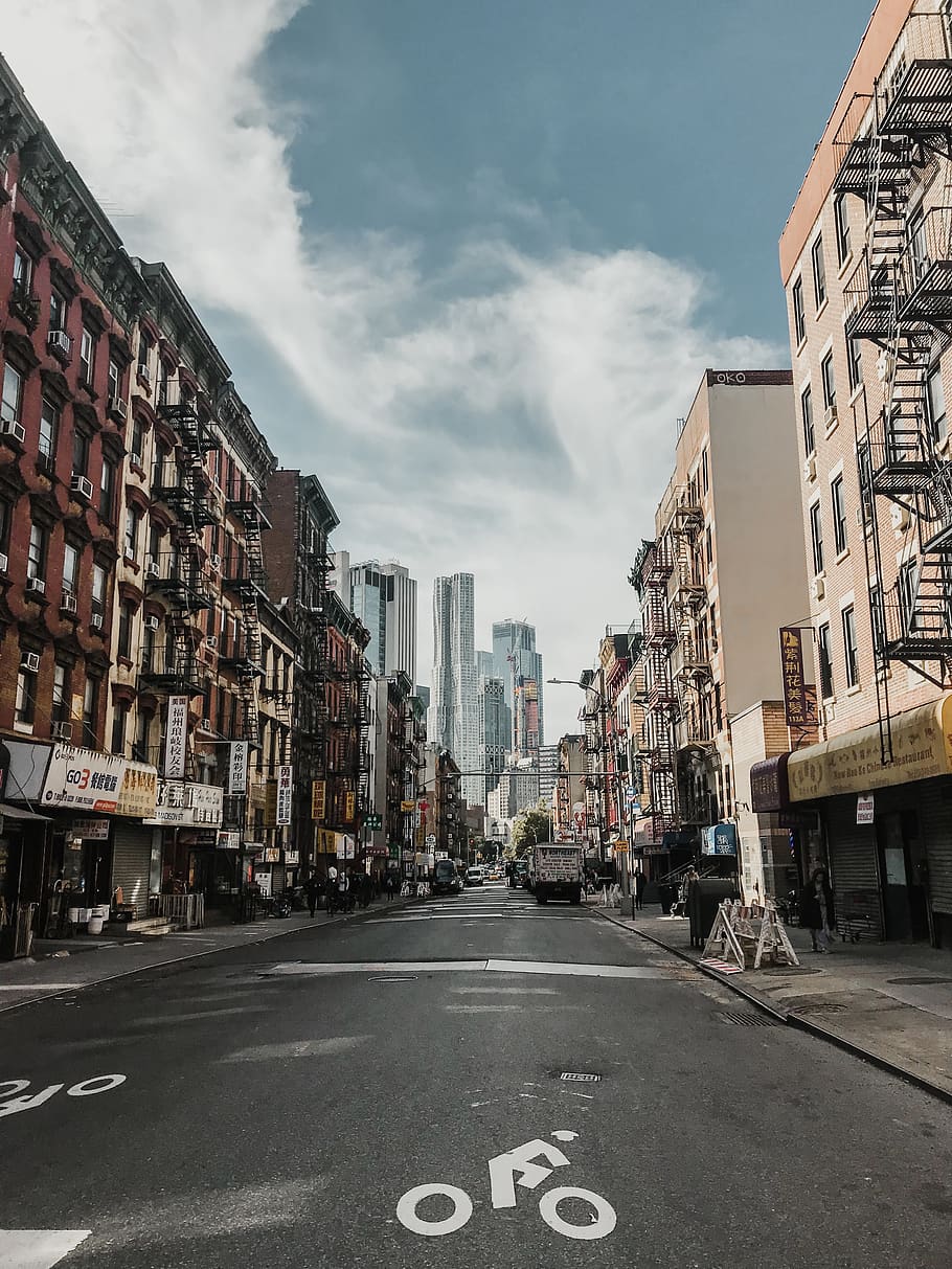 empty road in between buildings, urban, street, town, city, metropolis HD wallpaper