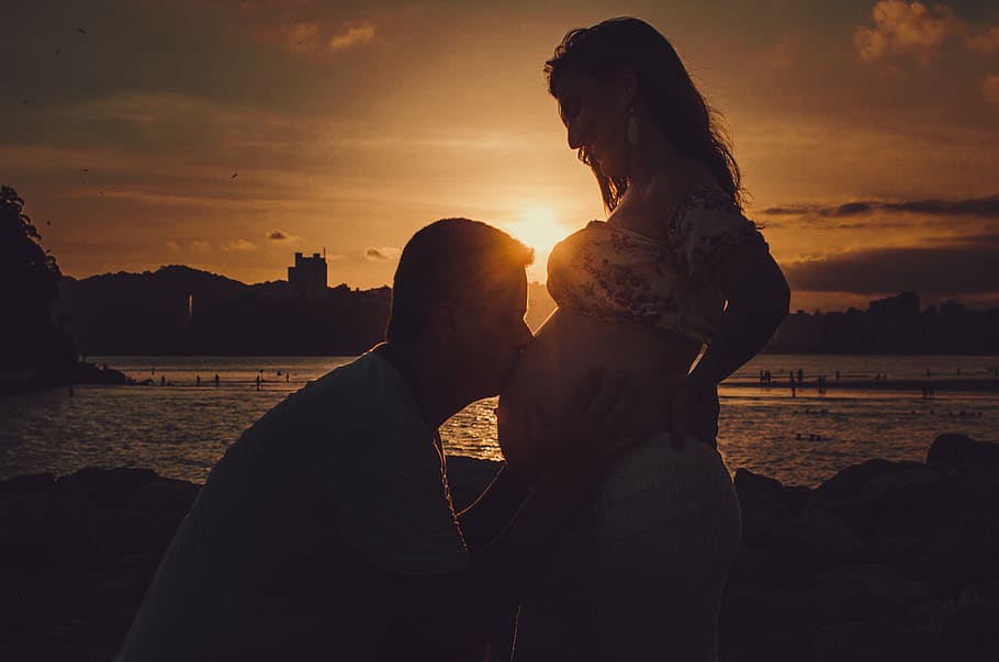 Silhouette Photography of Man Kissing Belly of a Pregnant Woman, HD wallpaper
